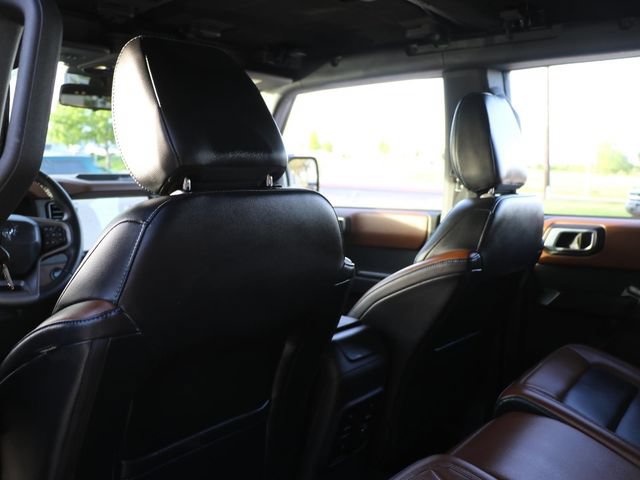 Used 2024 Ford Bronco Outer Banks AWD/4WD image 16