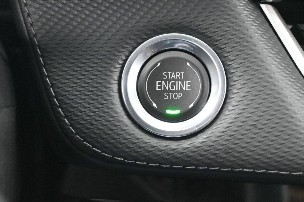 Used 2026 Chevrolet Equinox LT FWD image 28