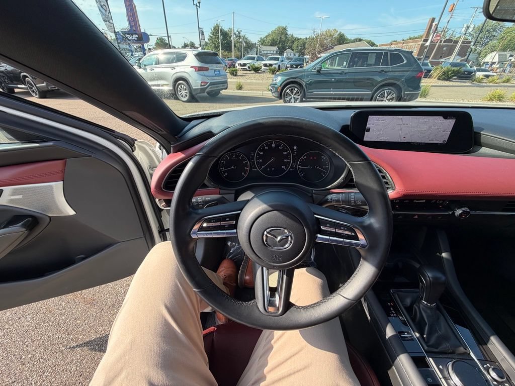 Used 2022 MAZDA MAZDA3 s FWD image 12