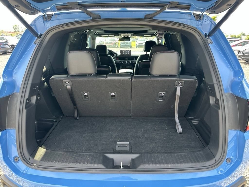 Used 2025 Honda Pilot TrailSport image 13