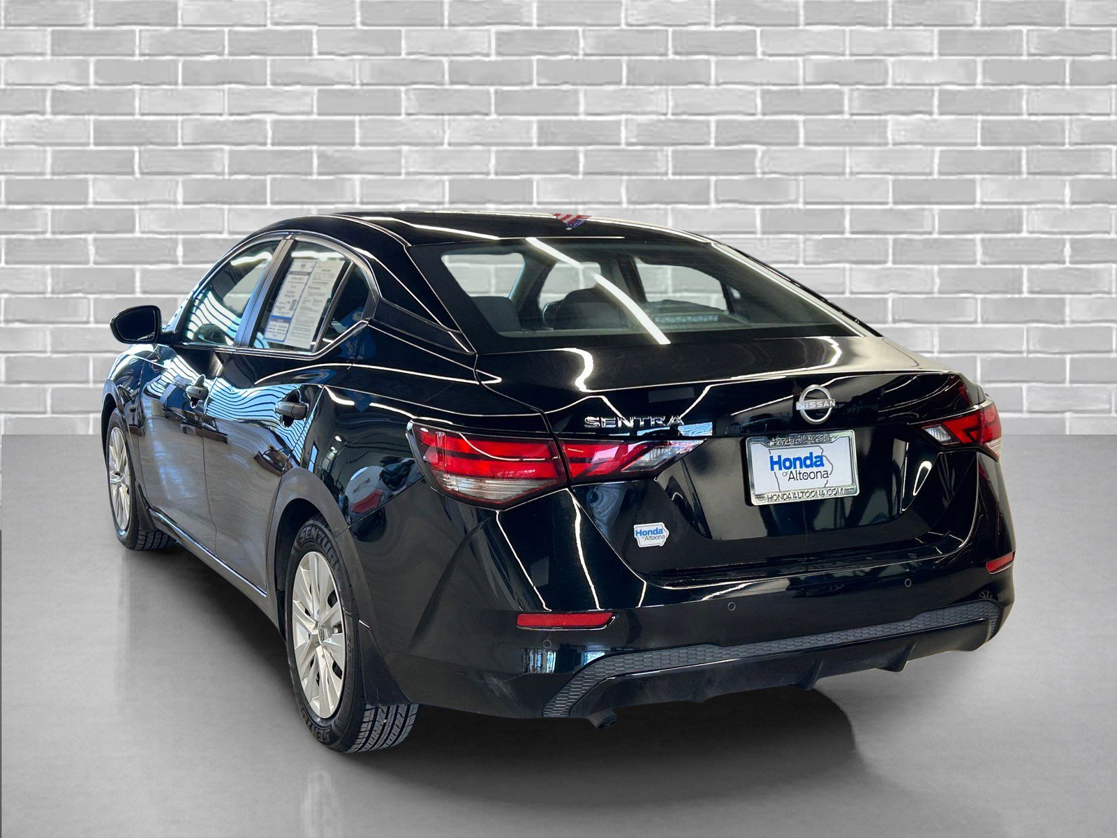 Used 2024 Nissan Sentra S image 3