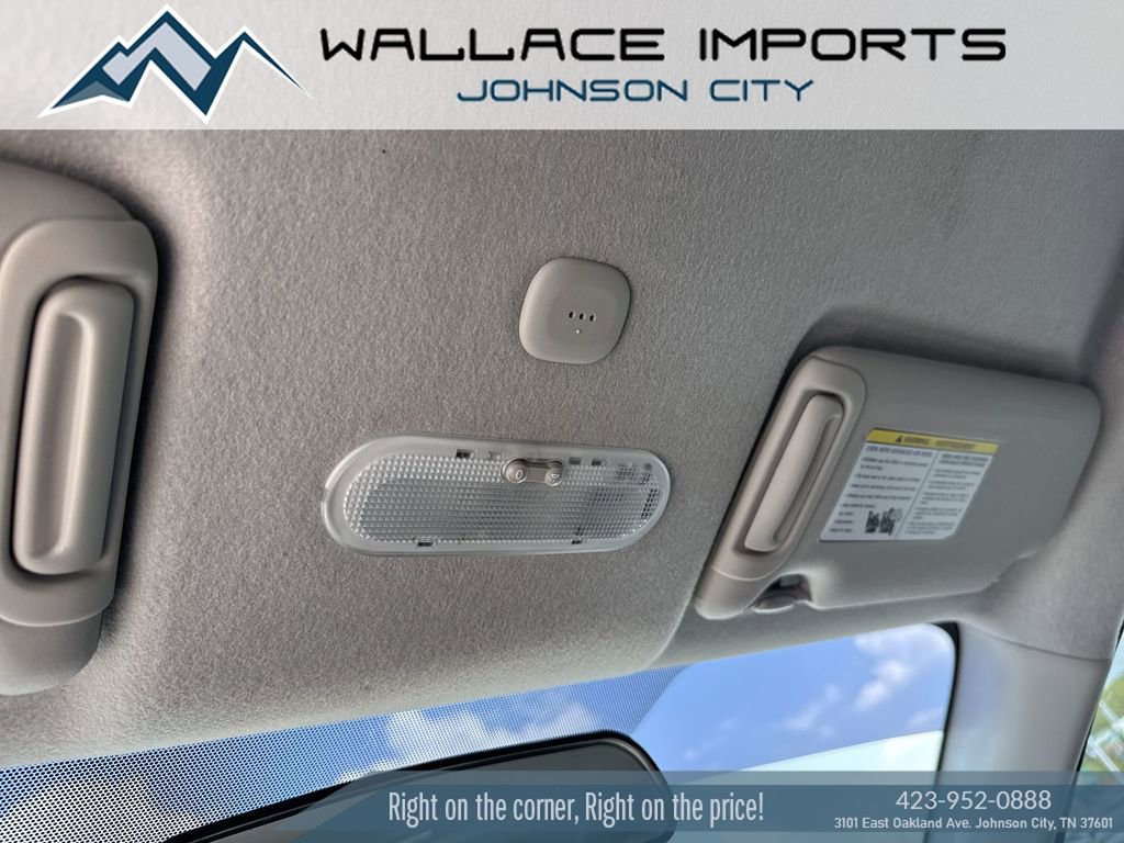 Used 2018 Nissan Versa S Plus FWD image 14