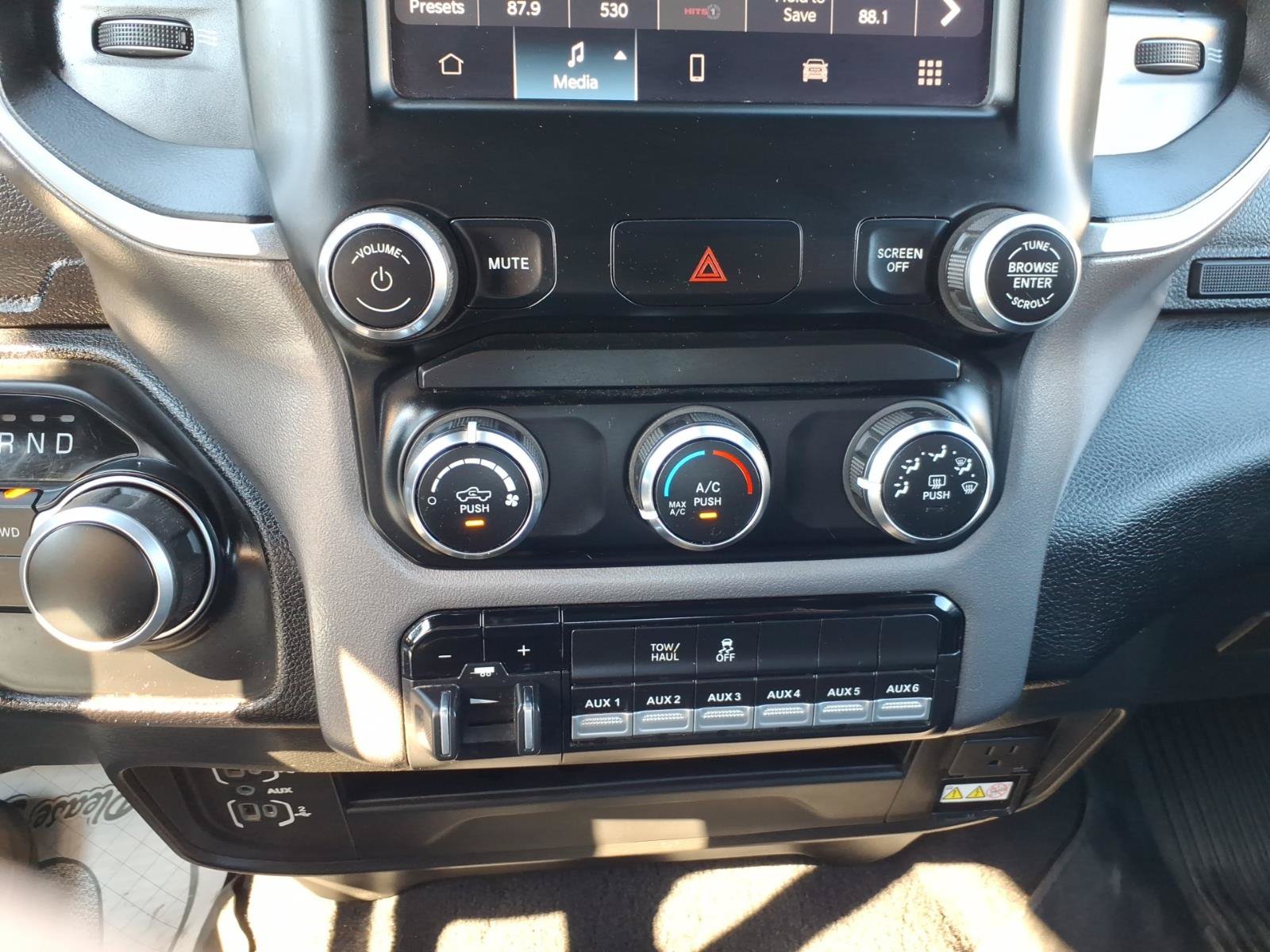 Used 2024 RAM 2500 Big Horn w/ Protection Group AWD/4WD image 15