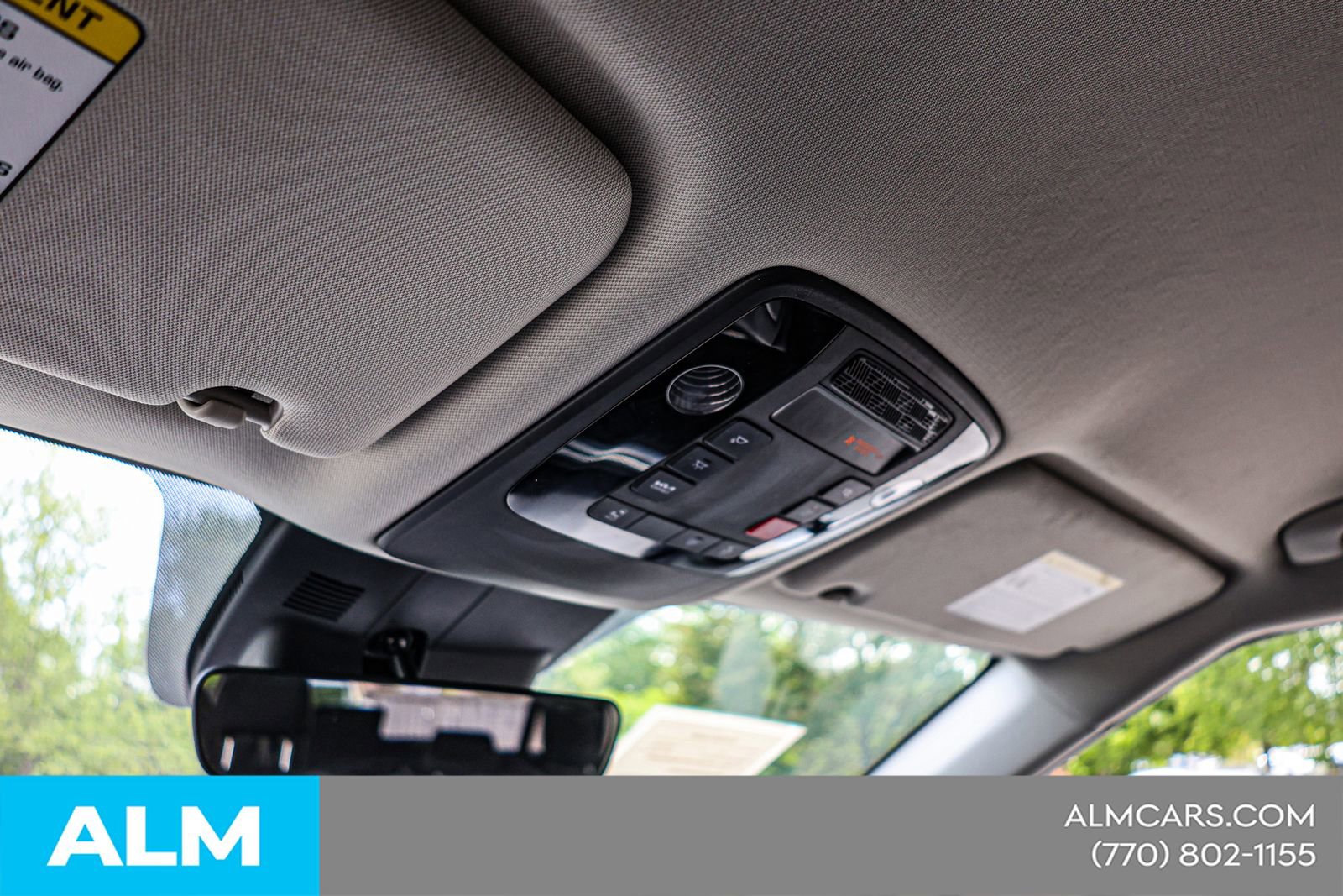 Used 2025 Kia Carnival FWD image 49