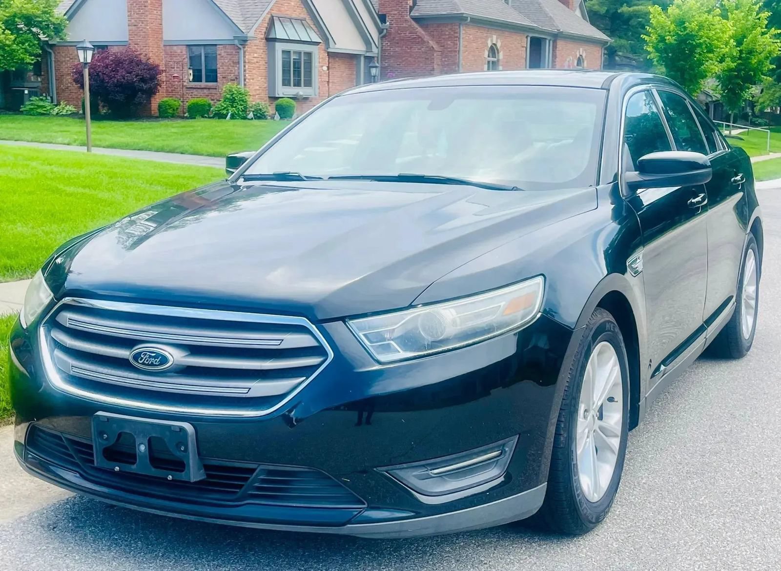 Used 2013 Ford Taurus SEL