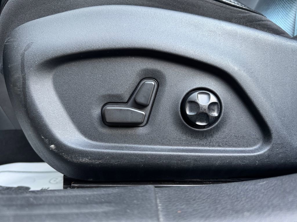 Used 2021 Jeep Compass Limited AWD/4WD image 25