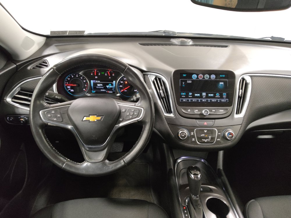 Used 2018 Chevrolet Malibu LT FWD image 22