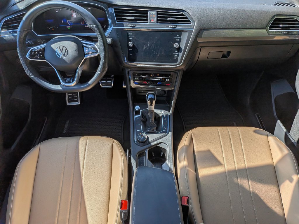 Used 2023 Volkswagen Tiguan SE R-Line AWD/4WD image 24