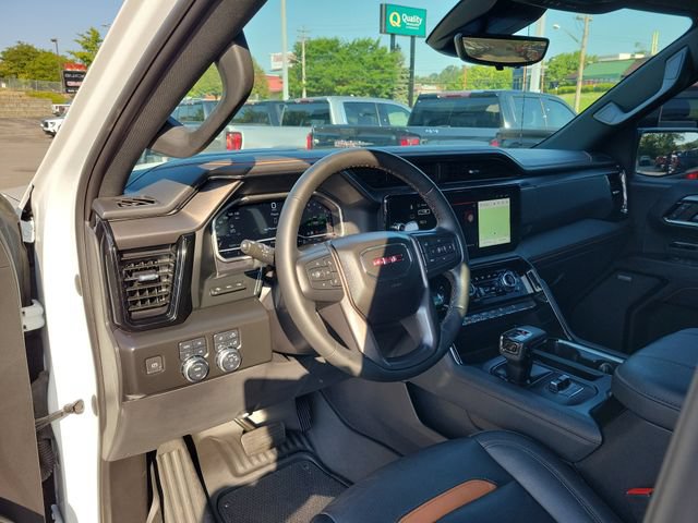 Used 2023 GMC Sierra 1500 AT4 w/ AT4 Premium Package AWD/4WD image 14