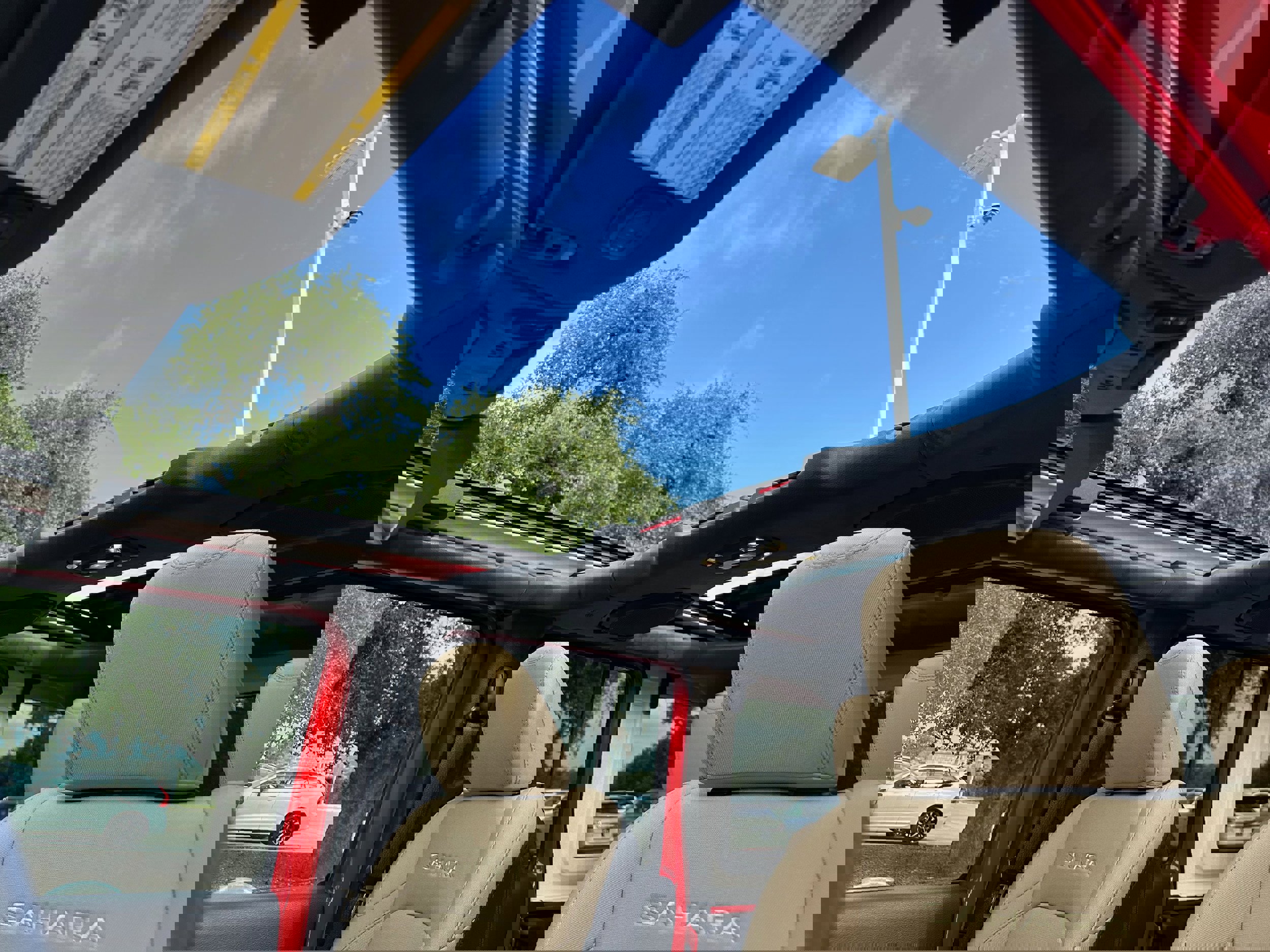 Used 2019 Jeep Wrangler Unlimited Sahara image 23