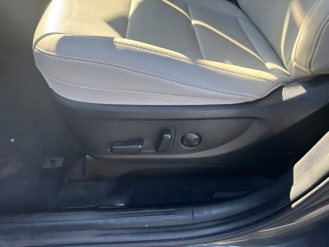 Certified 2023 Kia Telluride S w/ S Sunroof Package AWD/4WD image 21