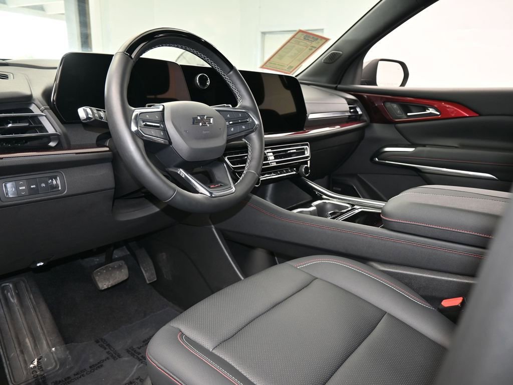 Used 2024 Chevrolet Traverse Z71 w/ Enhanced Driving Package image 12