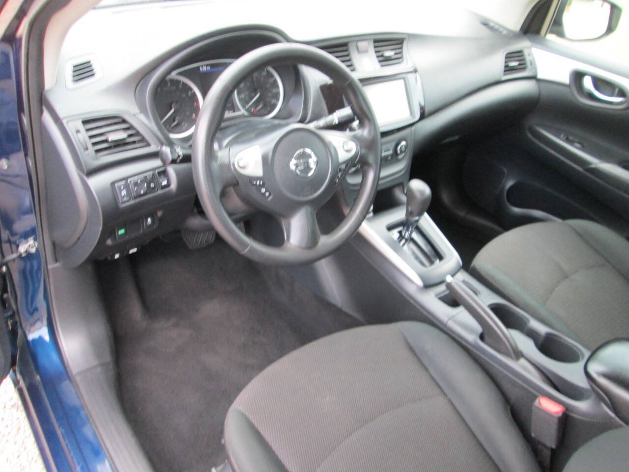 Used 2019 Nissan Sentra S FWD image 32