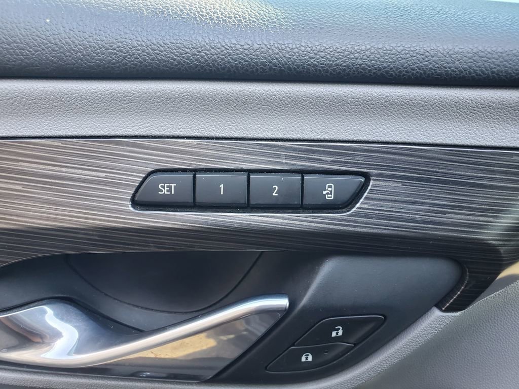 Used 2019 GMC Terrain SLT w/ Preferred Package image 19