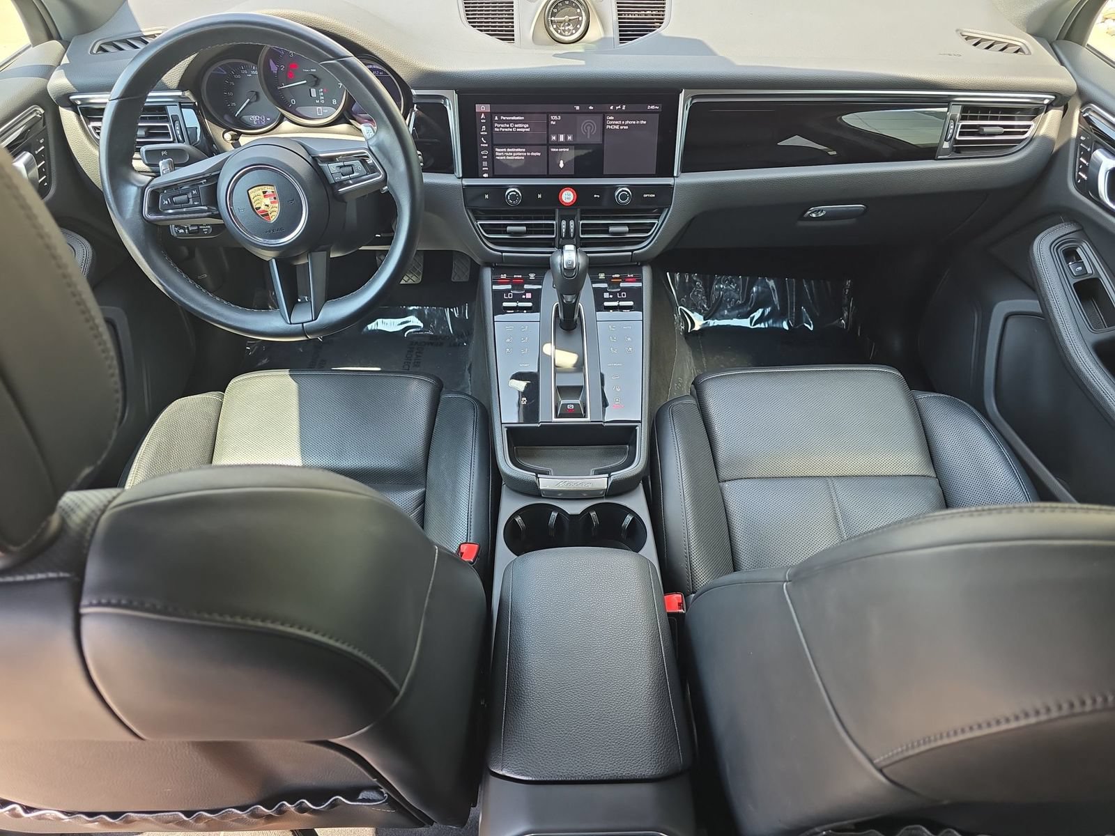 Used 2024 Porsche Macan AWD/4WD image 13