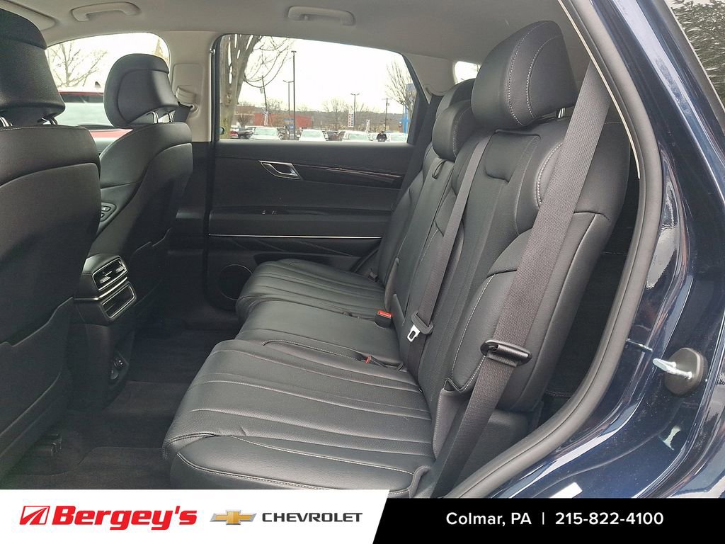 Used 2025 Genesis GV80 2.5T Standard image 12