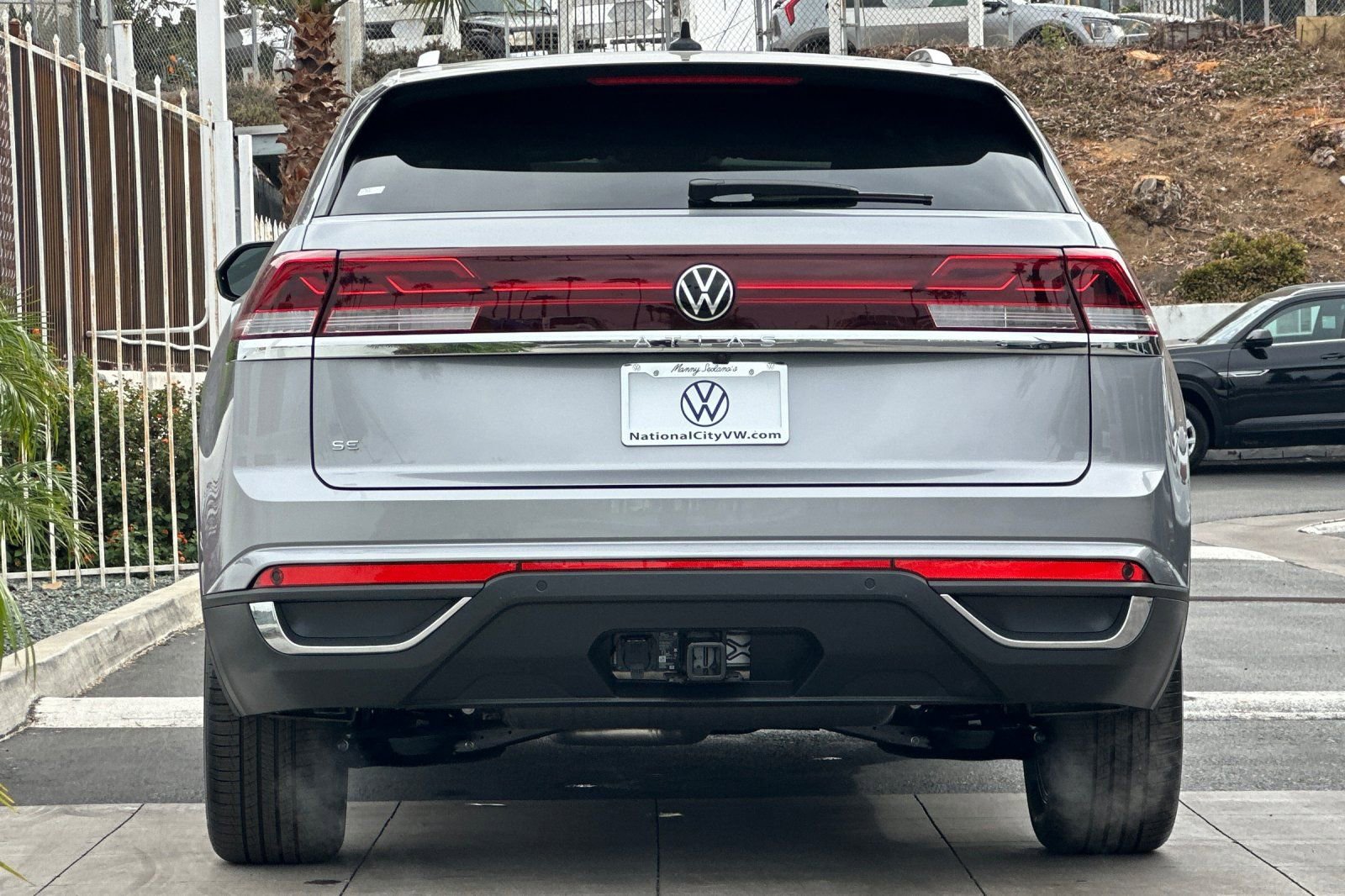 New 2026 Volkswagen Atlas Cross Sport SE FWD image 6