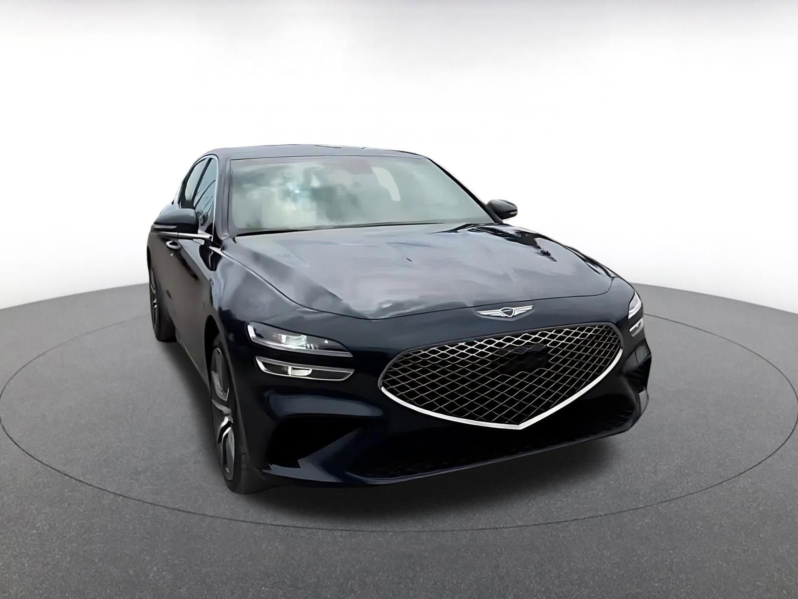 Used 2025 Genesis G70 2.5T AWD/4WD image 3