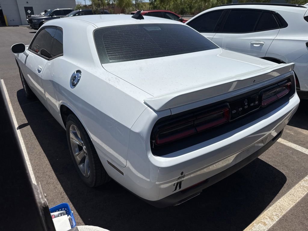Used 2019 Dodge Challenger SXT RWD image 4