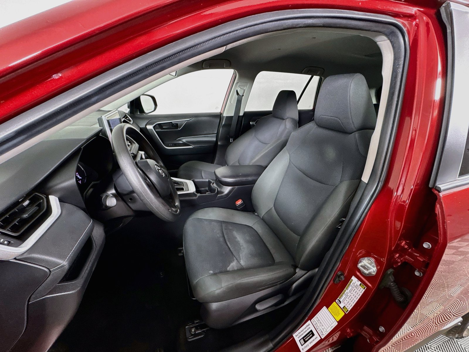 Certified 2025 Toyota RAV4 LE AWD/4WD image 20