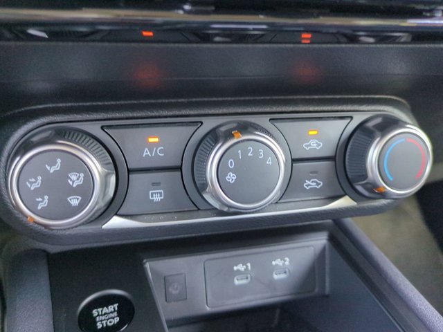 Used 2025 Nissan Kicks SV image 23