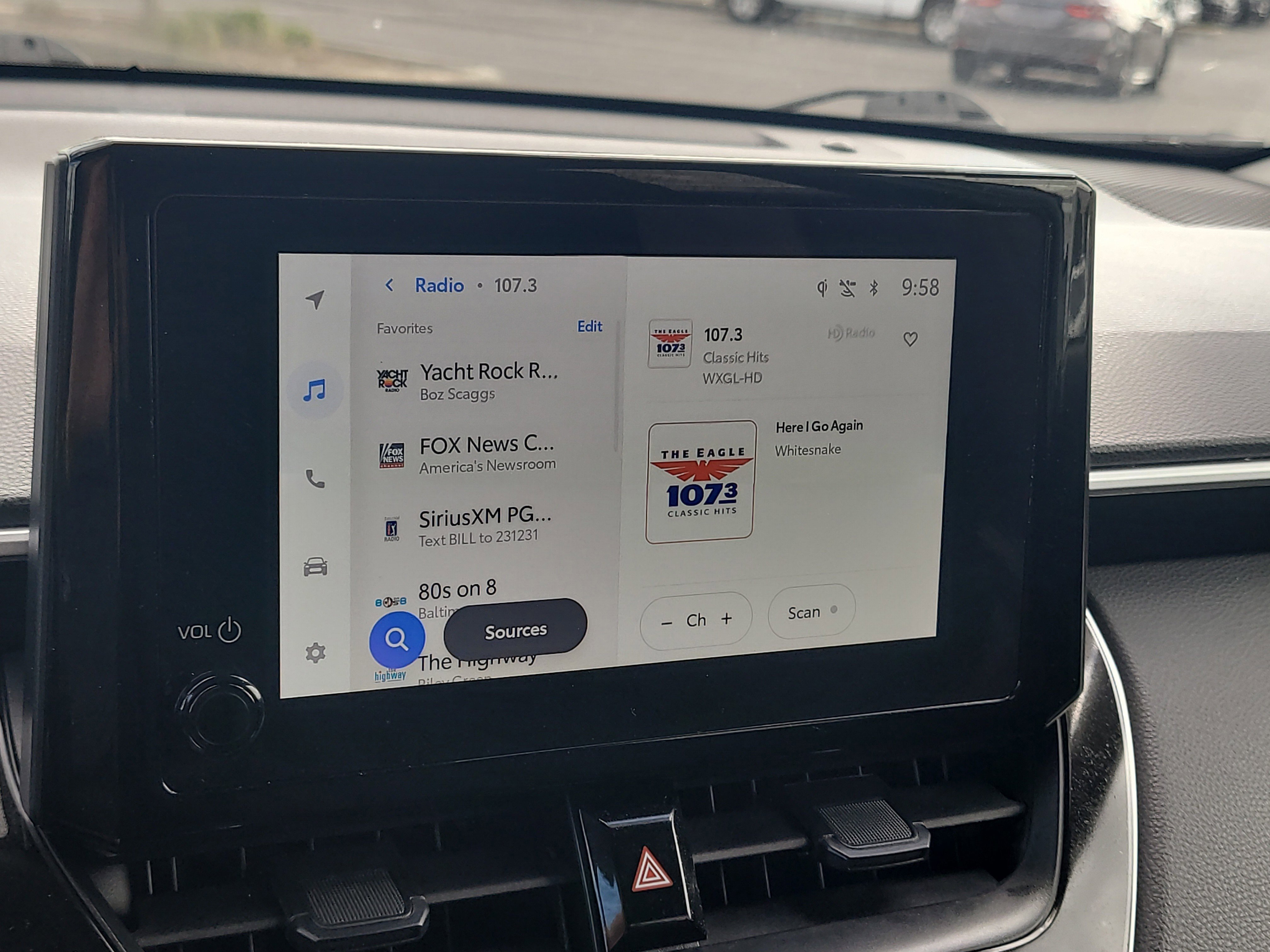 Used 2025 Toyota Corolla Cross LE image 22