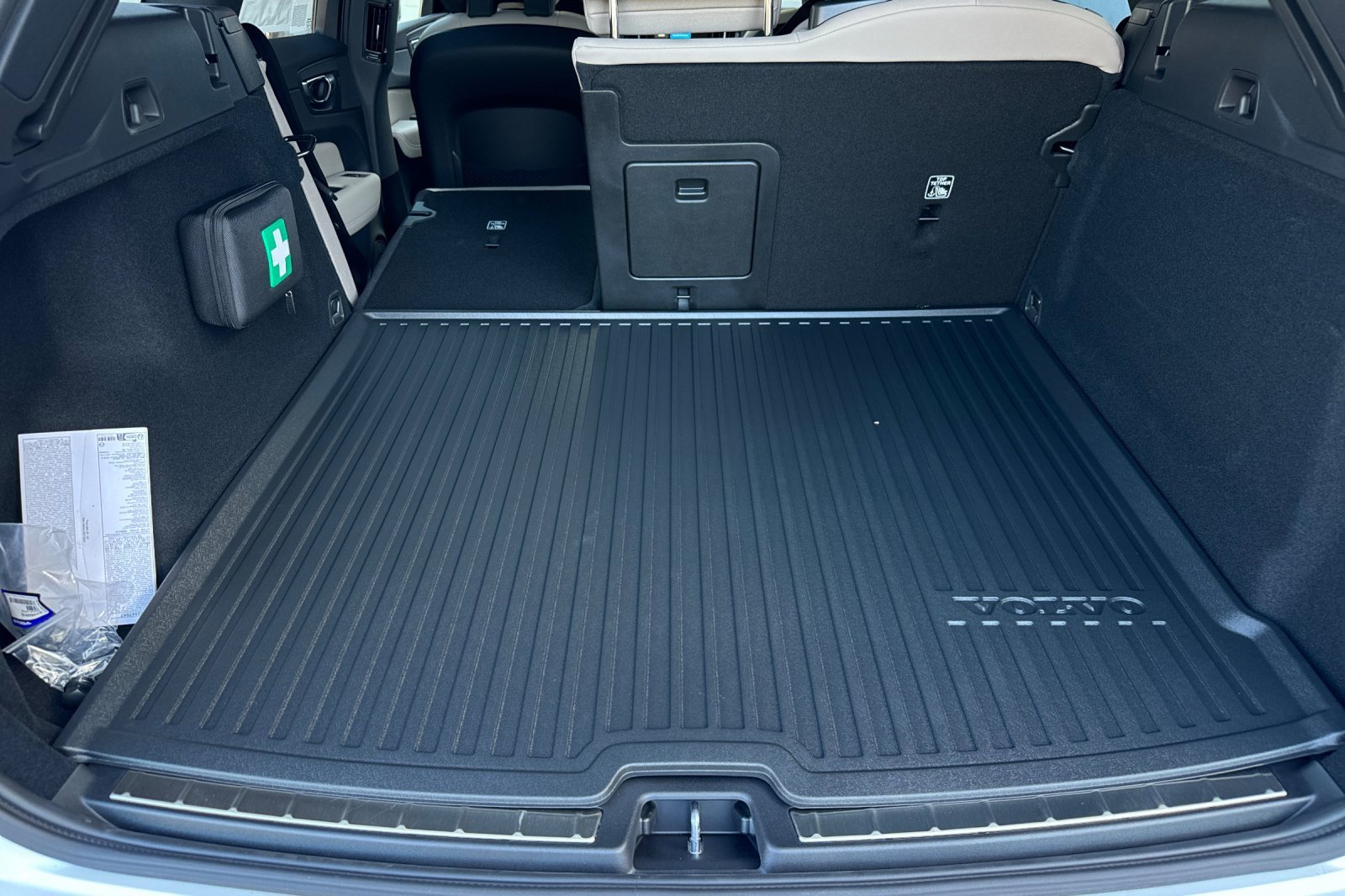 New 2026 Volvo XC60 B5 Plus w/ Protection Package Premier image 14