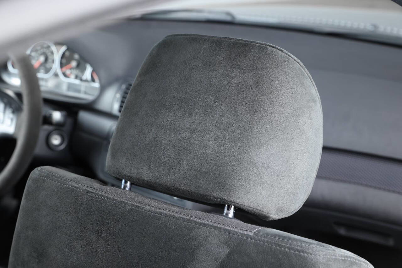 Used 2004 BMW 330Ci 330Ci 2dr Coupe image 81