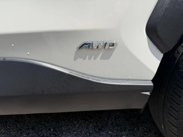 Certified 2022 Toyota RAV4 XLE Premium AWD/4WD image 3