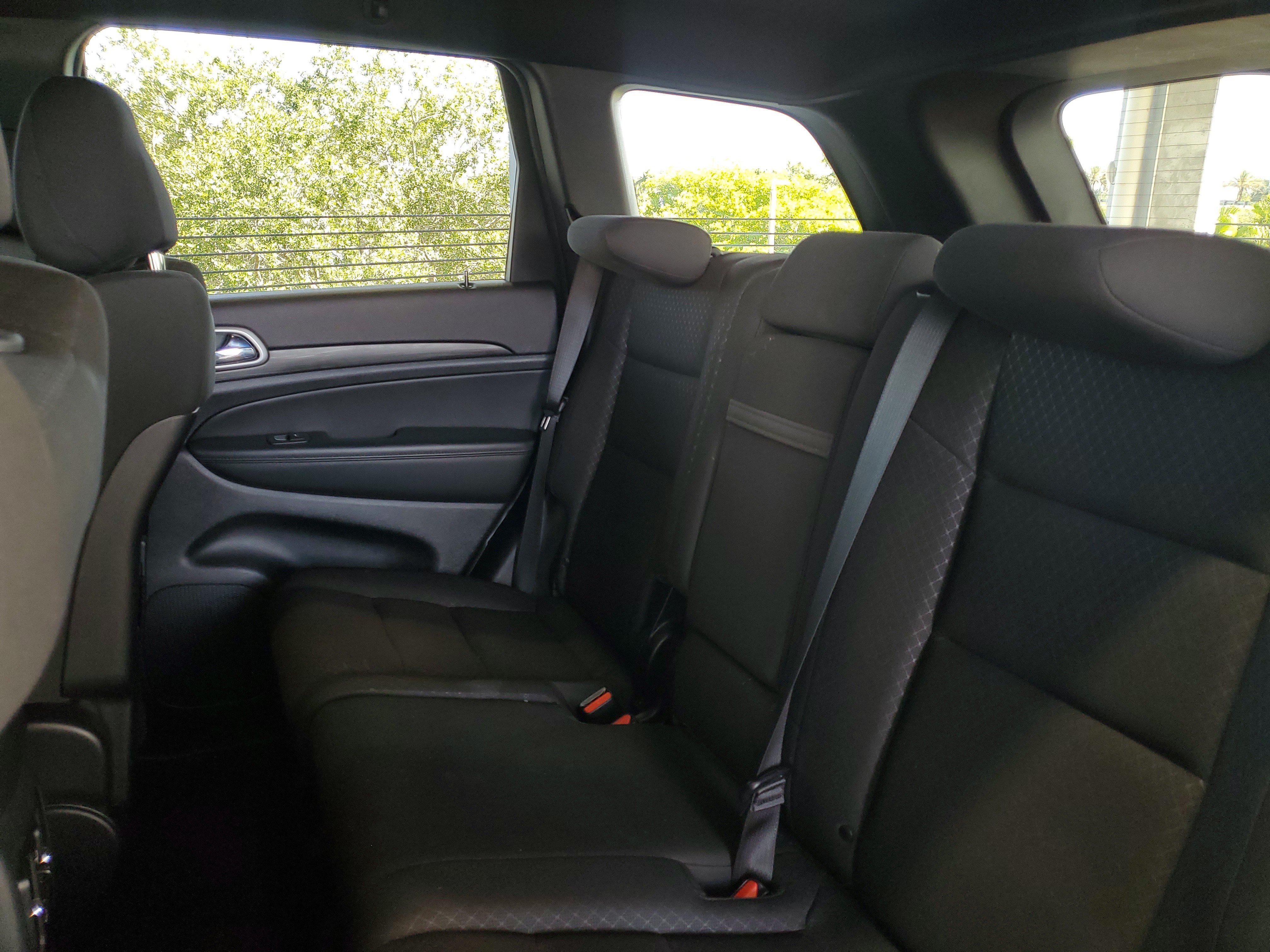 Certified 2022 Jeep Grand Cherokee Laredo E AWD/4WD image 8