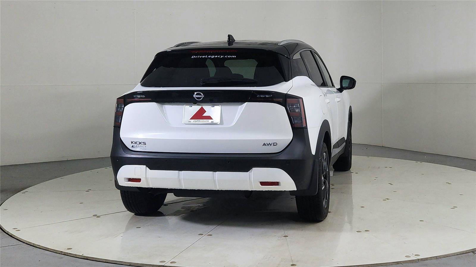 New 2026 Nissan Kicks SV w/ SV Premium Package image 6