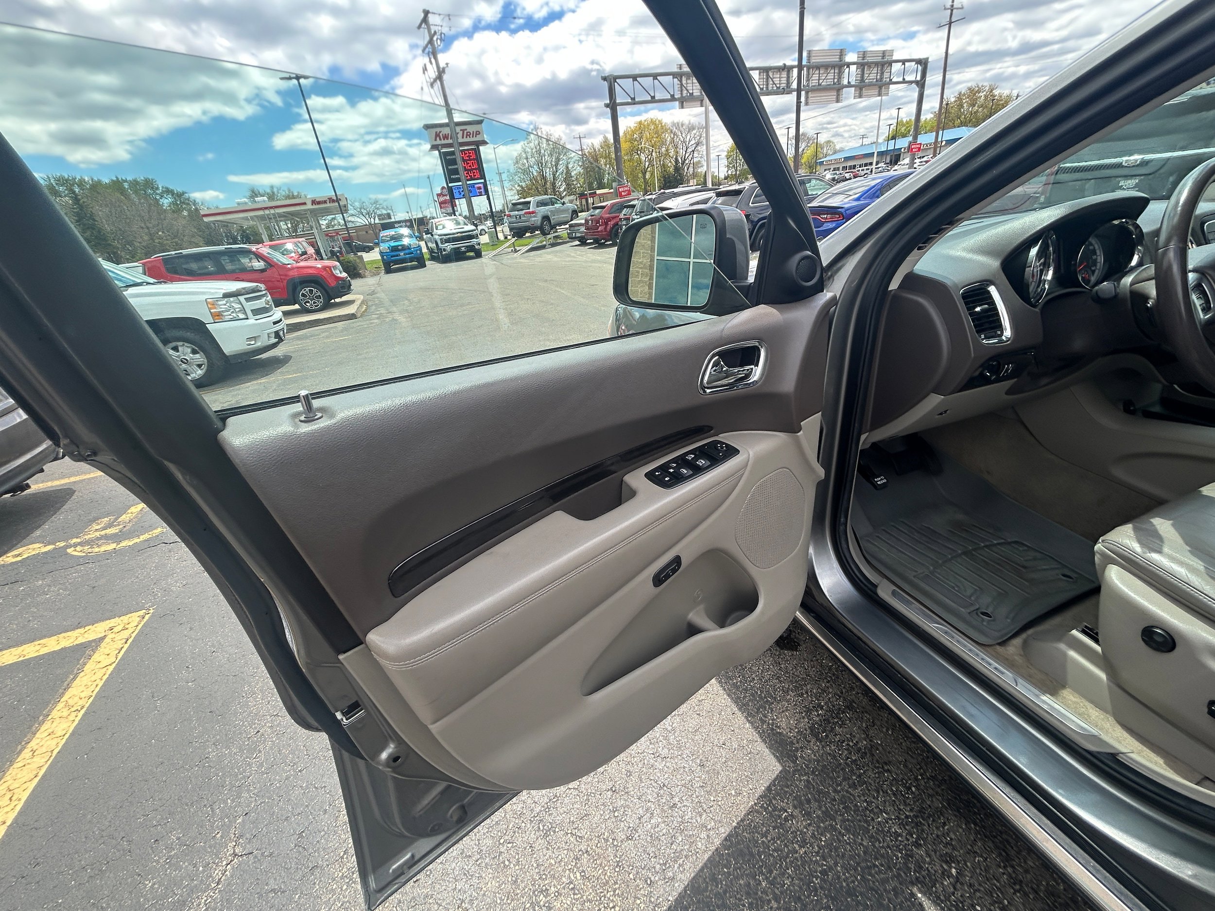 Used 2013 Dodge Durango Crew AWD/4WD image 8
