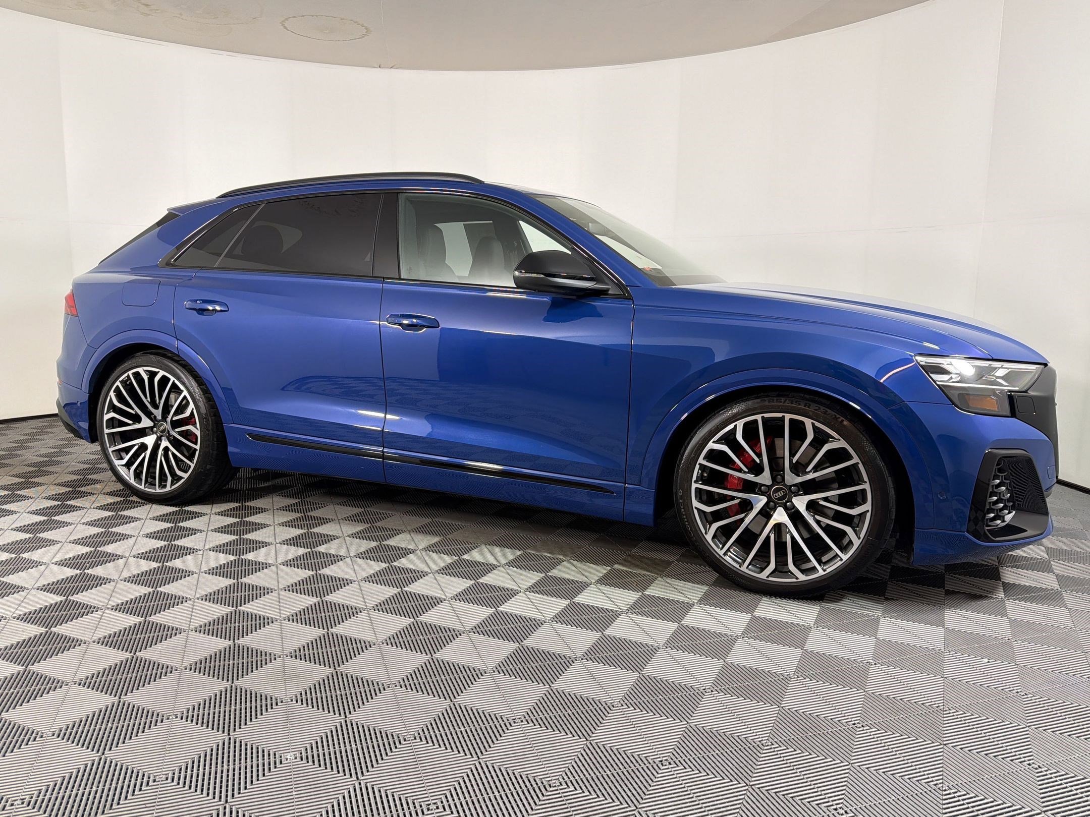 Certified 2025 Audi SQ8 Prestige image 6