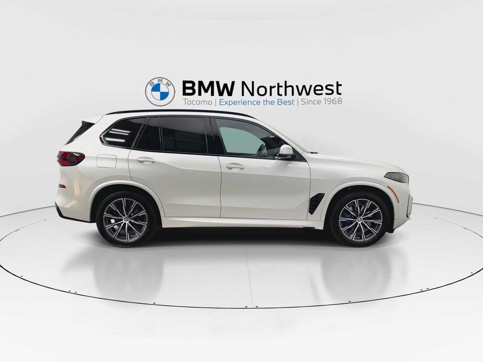 Used 2024 BMW X5 xDrive40i w/ Executive Package AWD/4WD image 5