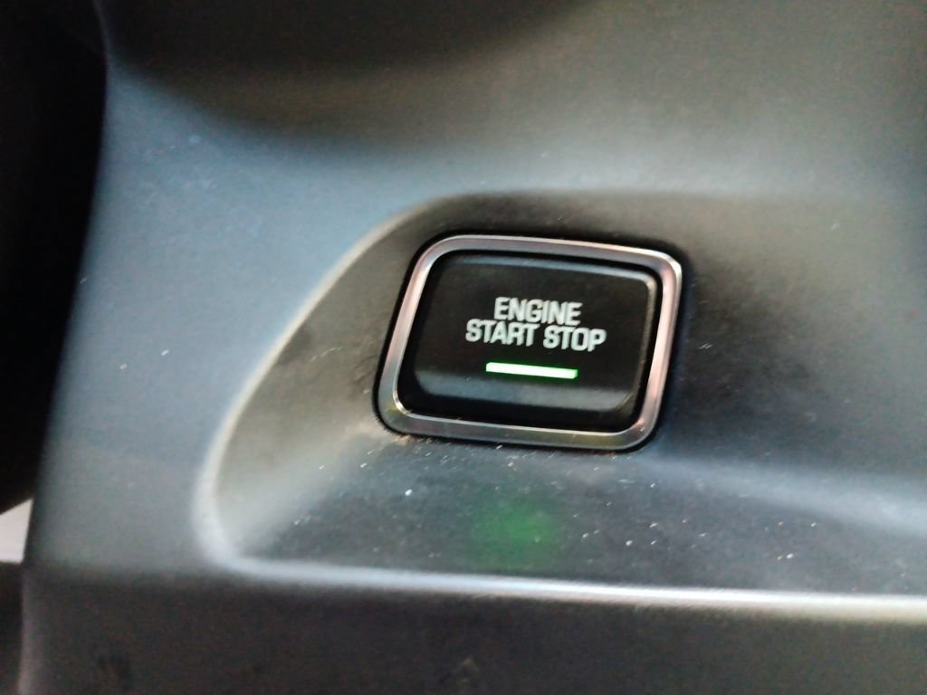 Used 2021 Chevrolet Camaro LT RWD image 16