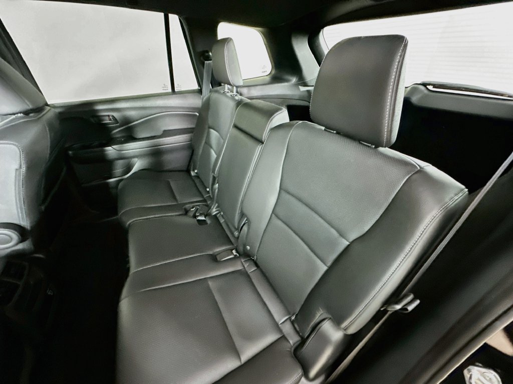 Used 2023 Honda Passport EX-L image 29