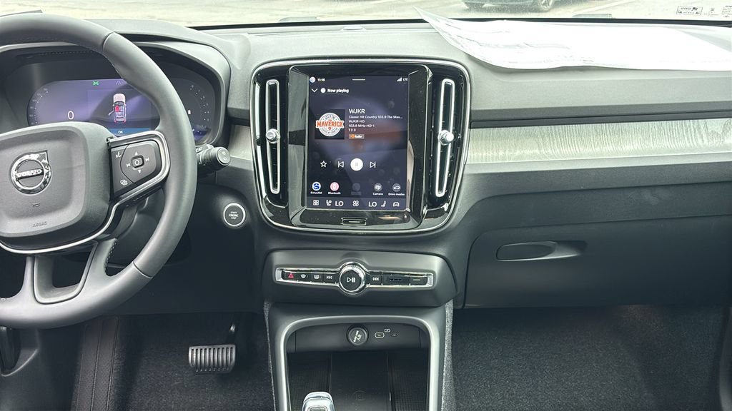 New 2026 Volvo XC40 B5 Plus w/ Protection Package Premier AWD/4WD image 6