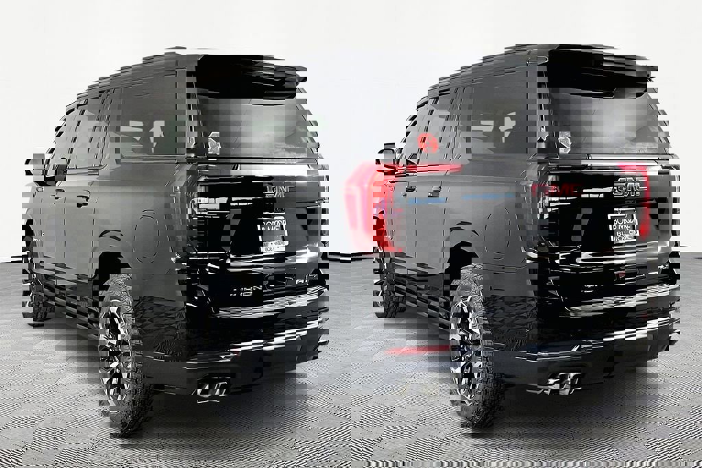 New 2026 GMC Yukon XL AT4 w/ AT4 Premium Plus Package image 4