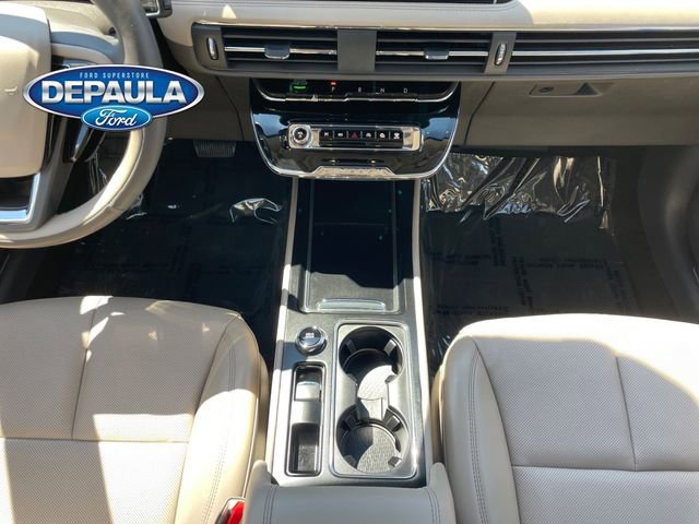 Used 2024 Lincoln Corsair AWD w/ Equipment Group 101A image 14