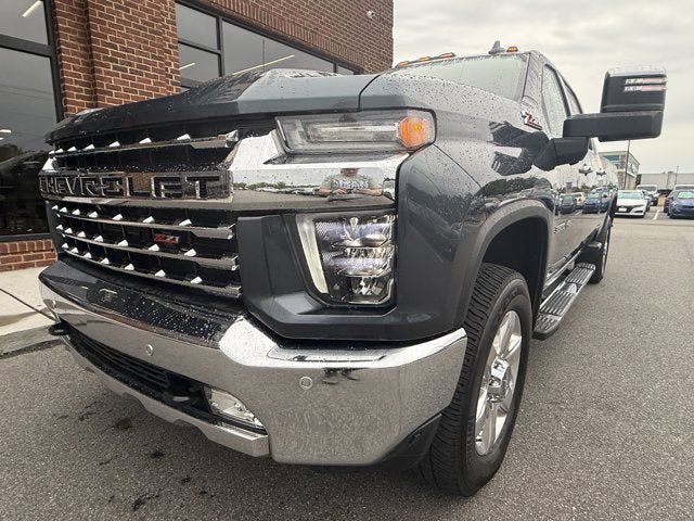 Used 2020 Chevrolet Silverado 3500 LTZ w/ LTZ Plus Package AWD/4WD image 10