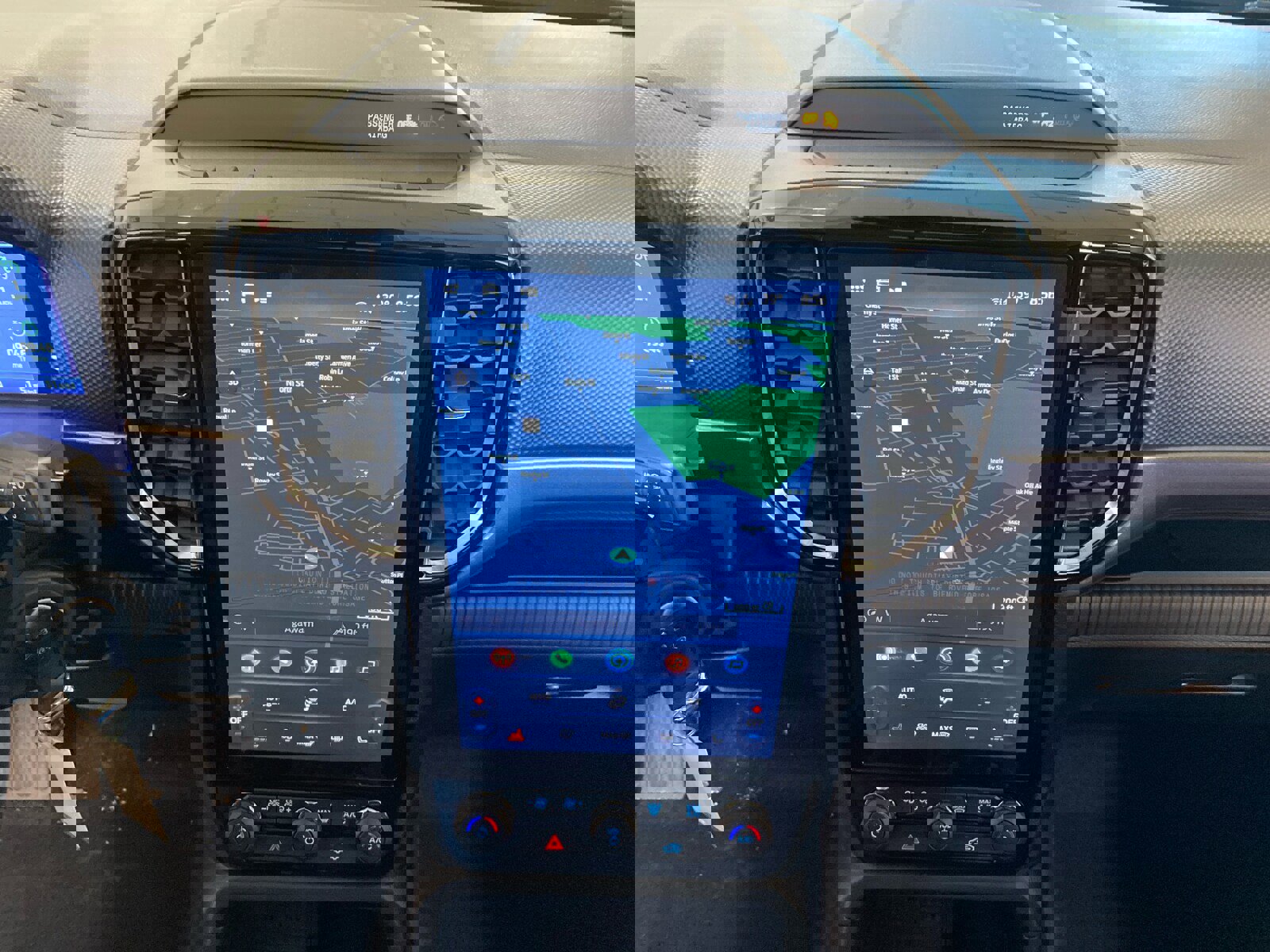 New 2025 Ford Ranger XLT w/ Equipment Group 301A High image 22