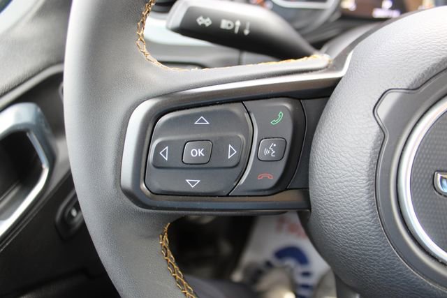 Used 2024 Jeep Wrangler Sport S image 13