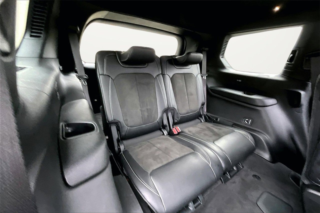 Used 2021 Jeep Grand Cherokee L Laredo image 24