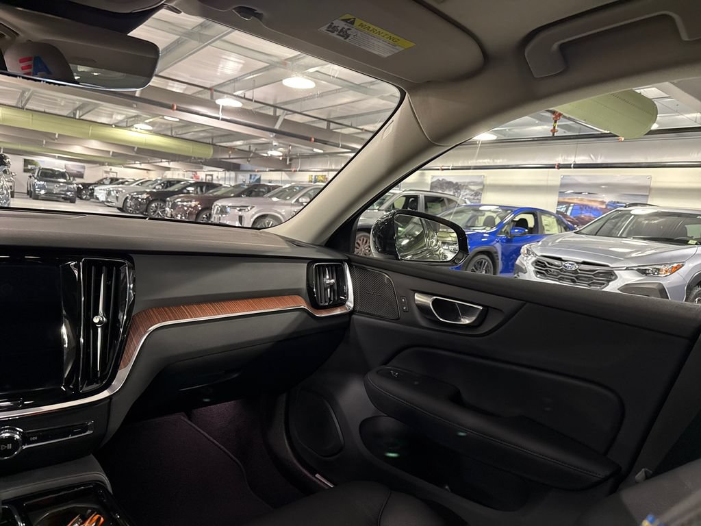 Certified 2025 Volvo S60 T8 Plus AWD/4WD image 24