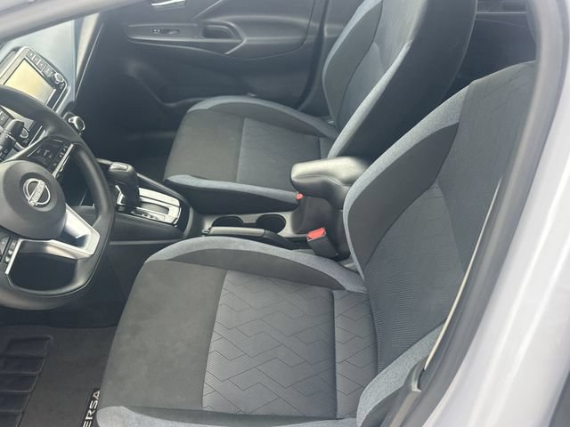 Used 2025 Nissan Versa SV FWD image 16