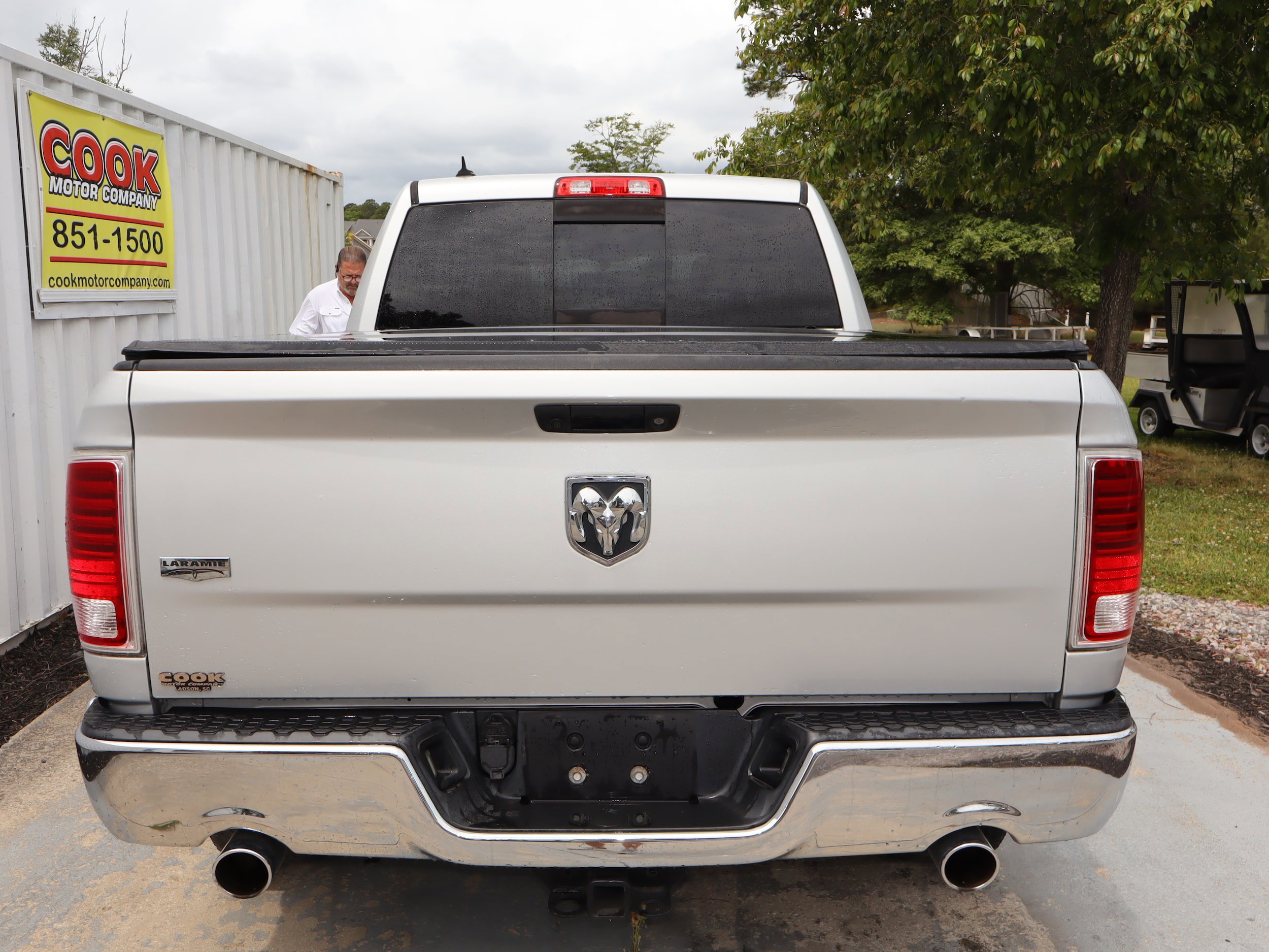 Used 2018 RAM 1500 Laramie w/ Convenience Group RWD image 10