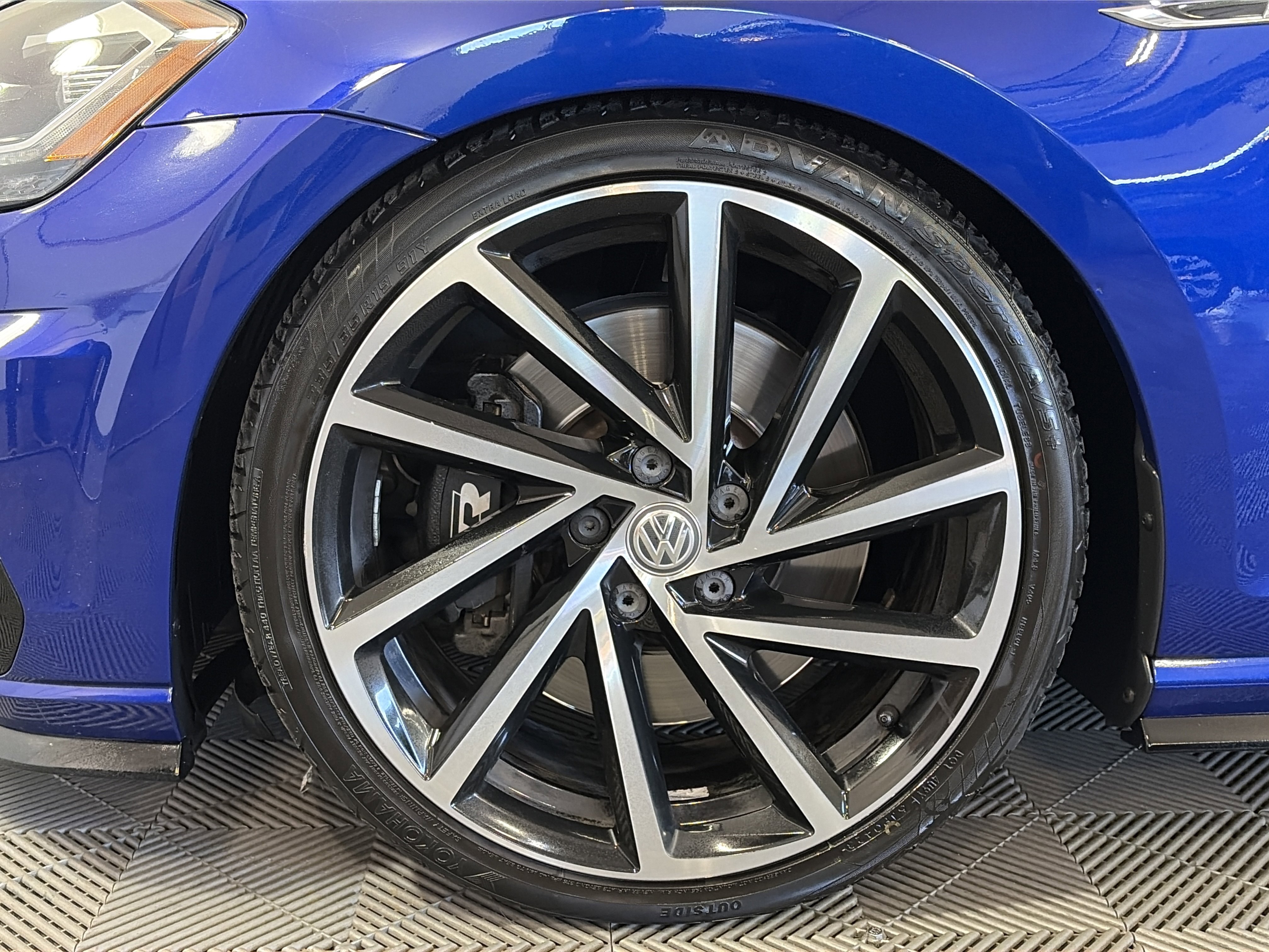 Used 2018 Volkswagen Golf R DCC & Navigation 4Motion image 22