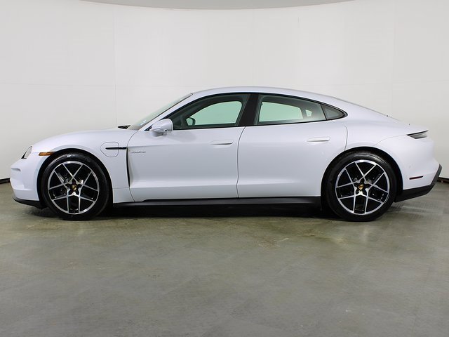 New 2025 Porsche Taycan image 2