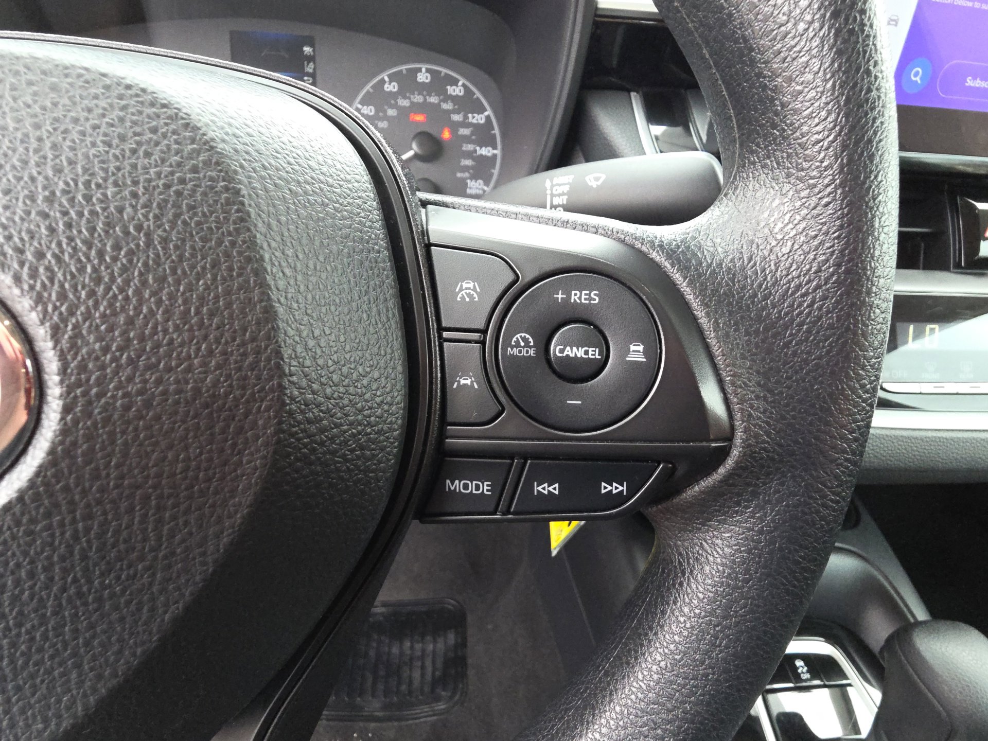 Used 2024 Toyota Corolla LE image 19