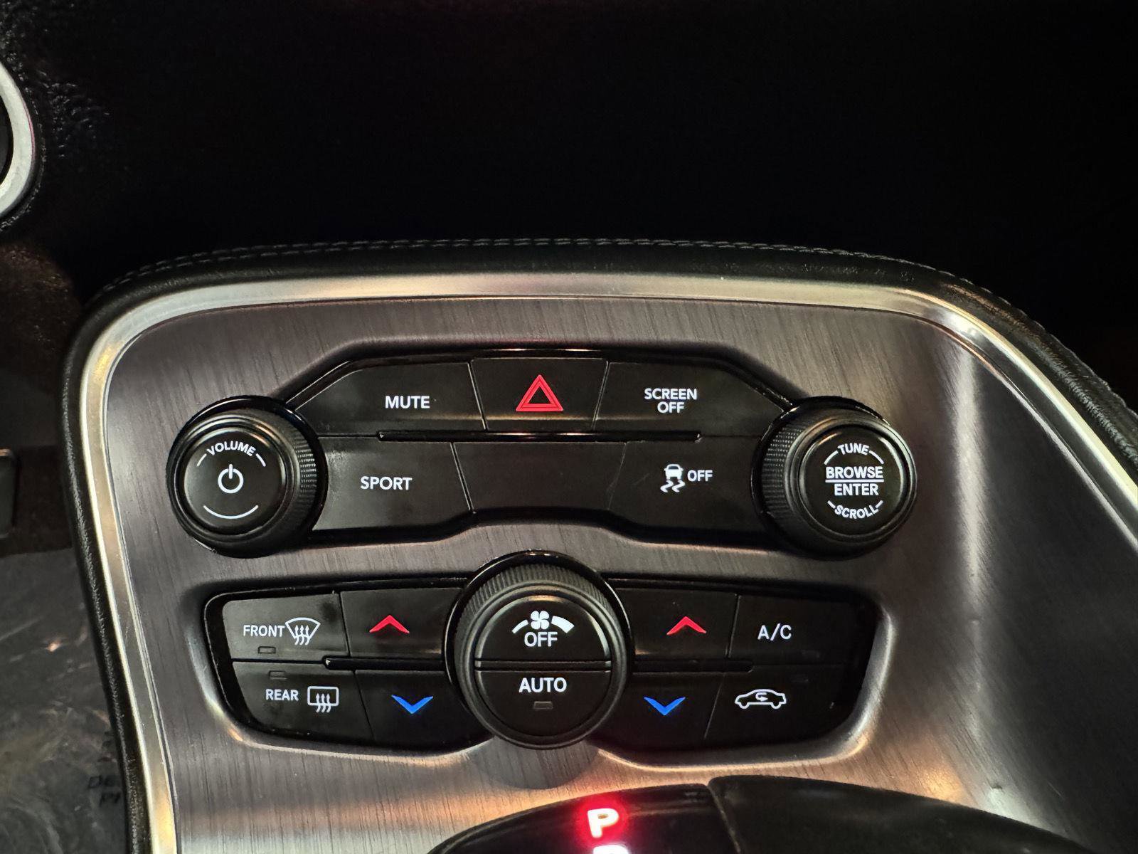 Used 2017 Dodge Challenger R/T image 20